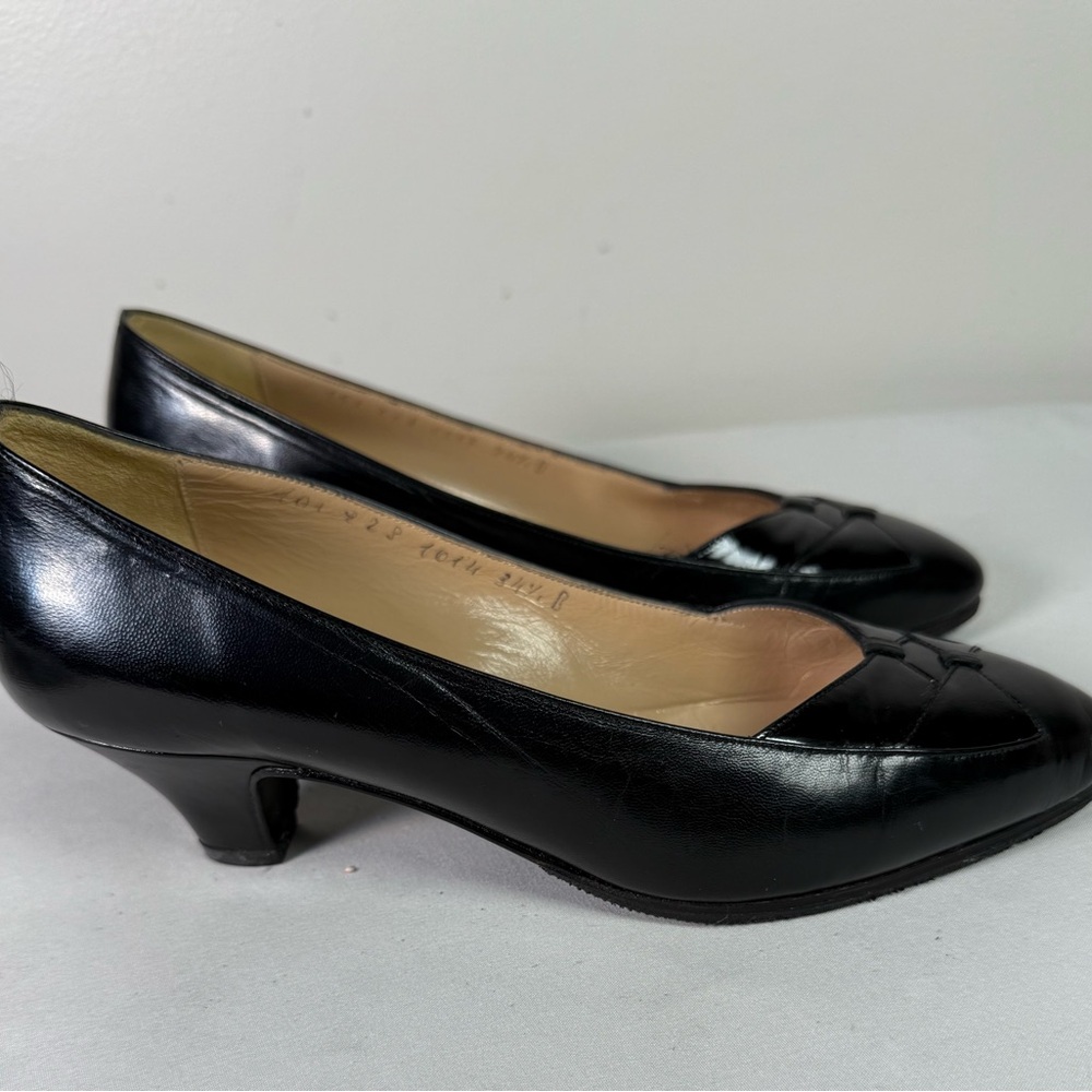 Vintage authentic Gucci black leather 2in heels pumps shoes slip on size 34.5 - Picture 5 of 17